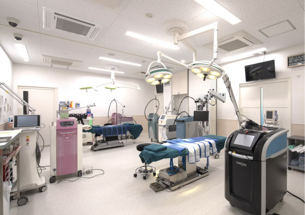 西堀理事長はレーザー機器オタク！？西堀形成外科が30台以上のレーザー機器を持つ理由とは？